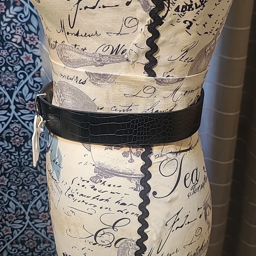 a . new day black gold bucket black belt